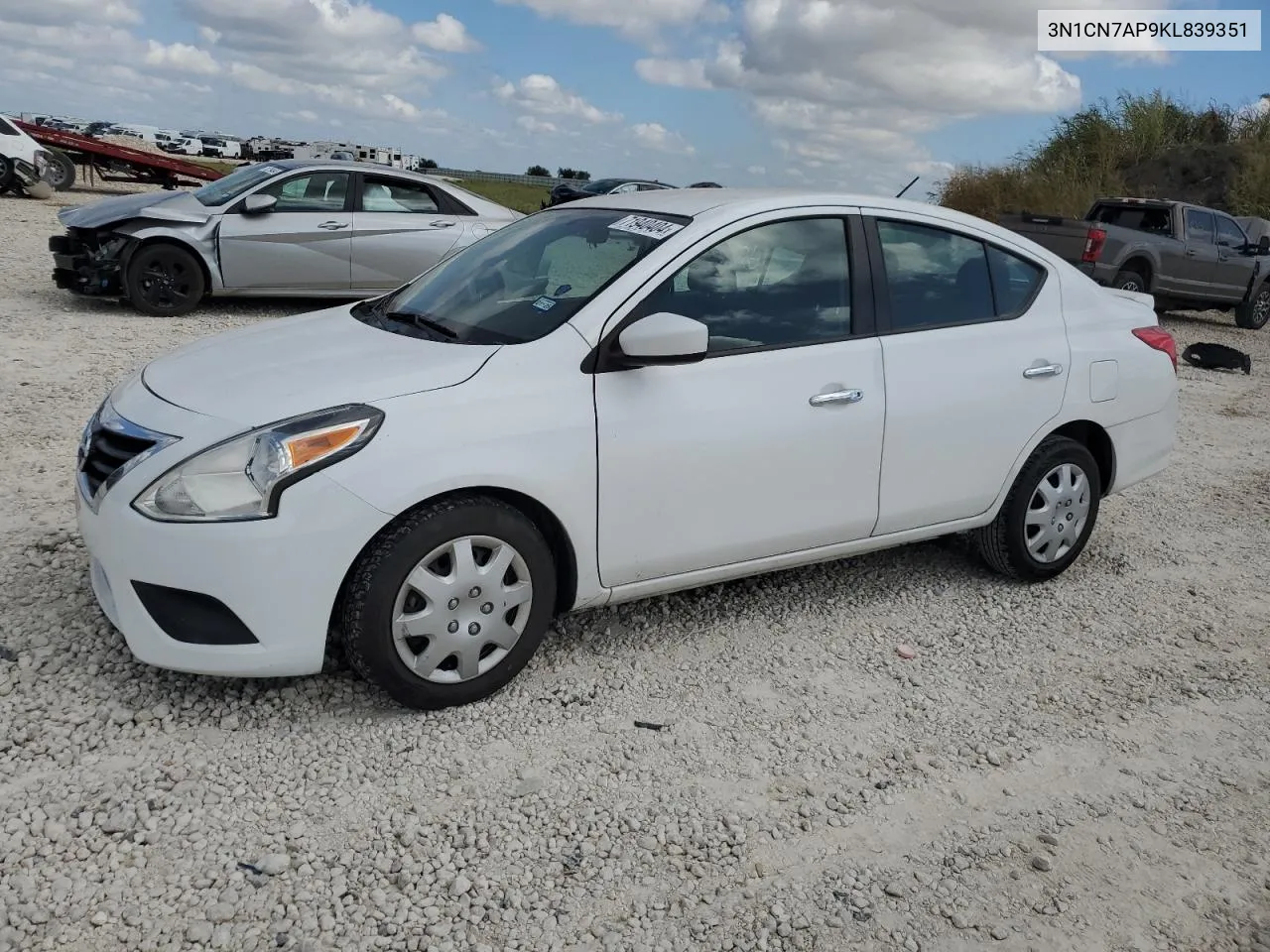 3N1CN7AP9KL839351 2019 Nissan Versa S