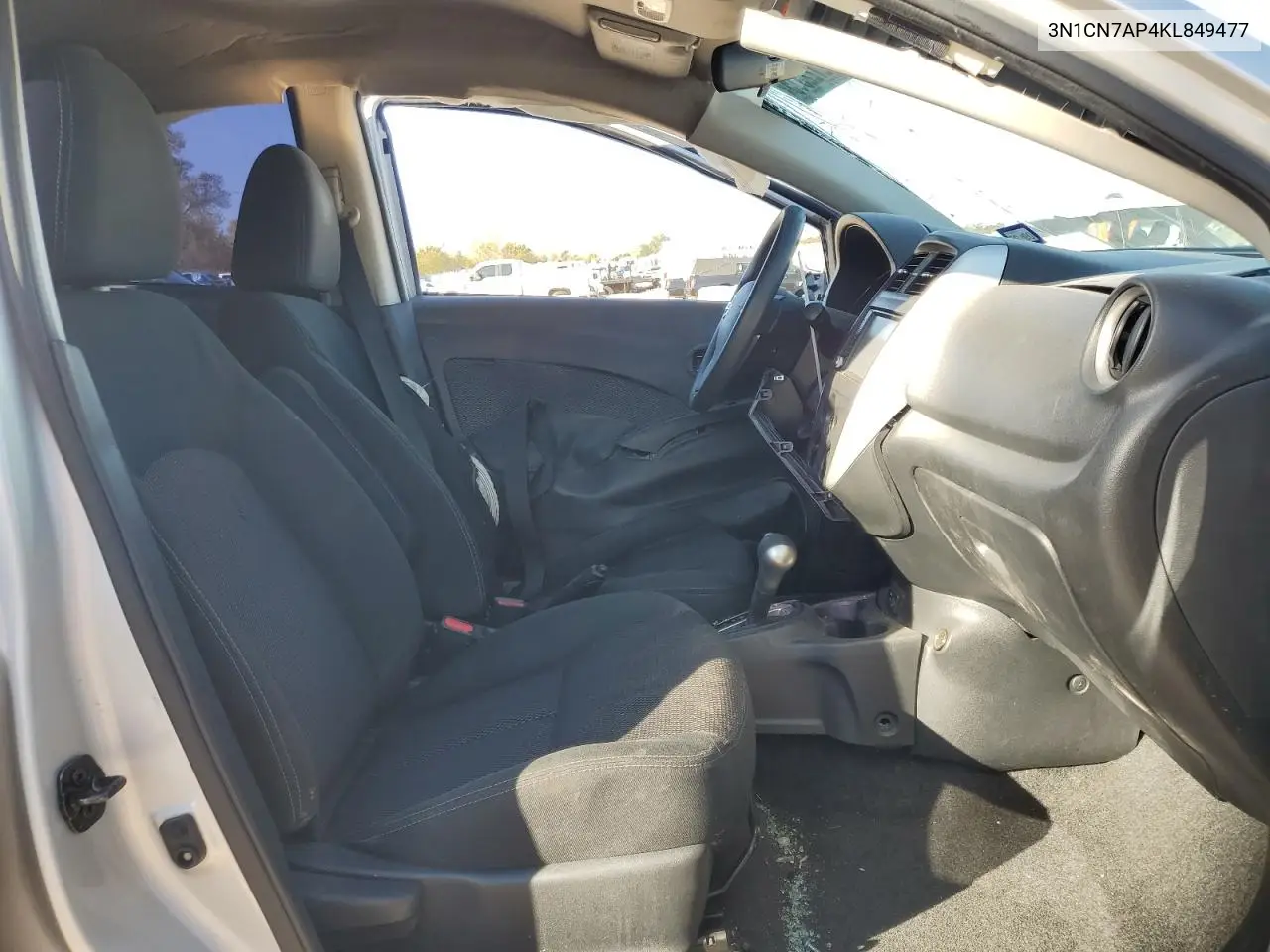 3N1CN7AP4KL849477 2019 Nissan Versa S