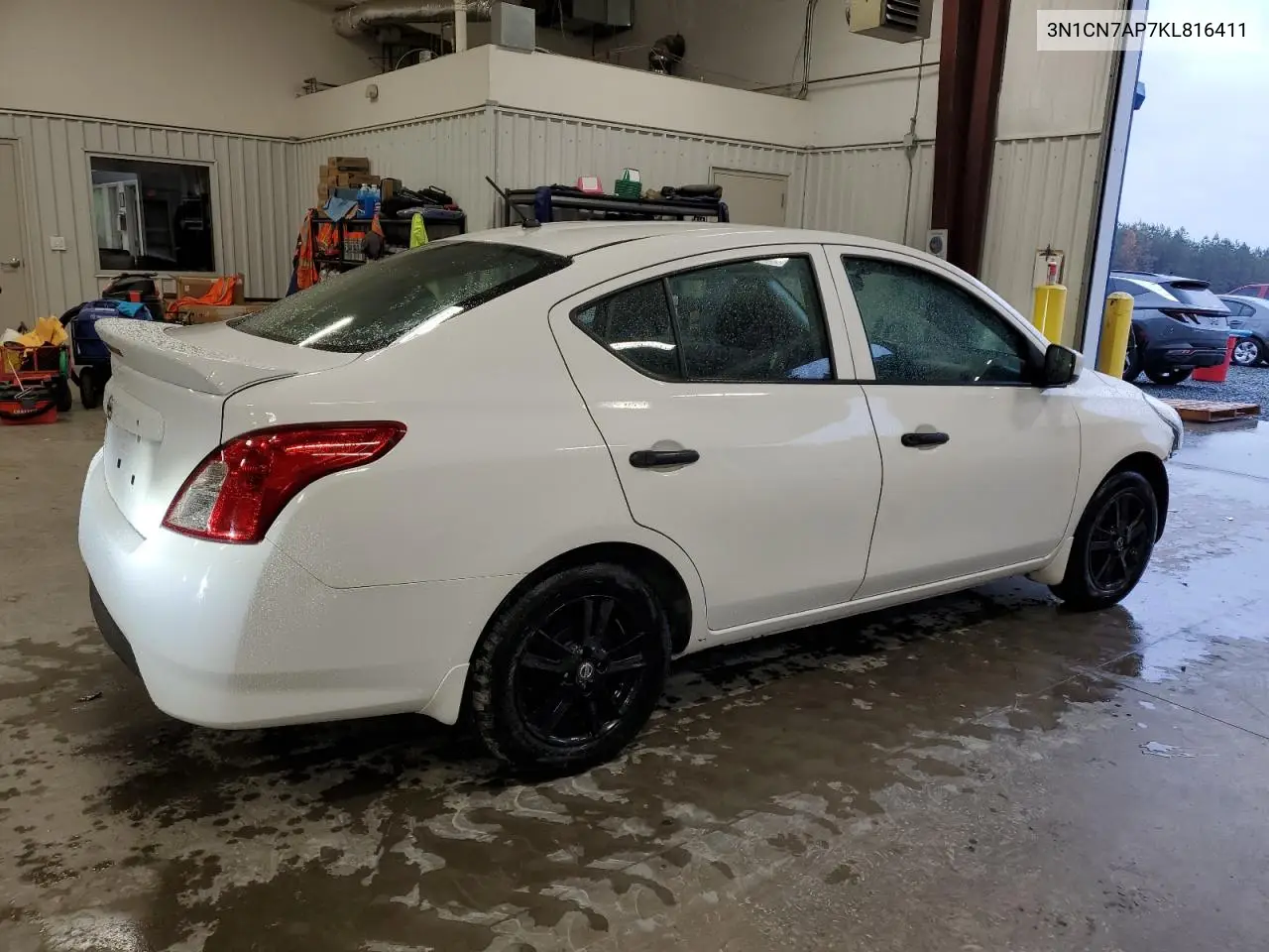 3N1CN7AP7KL816411 2019 Nissan Versa S