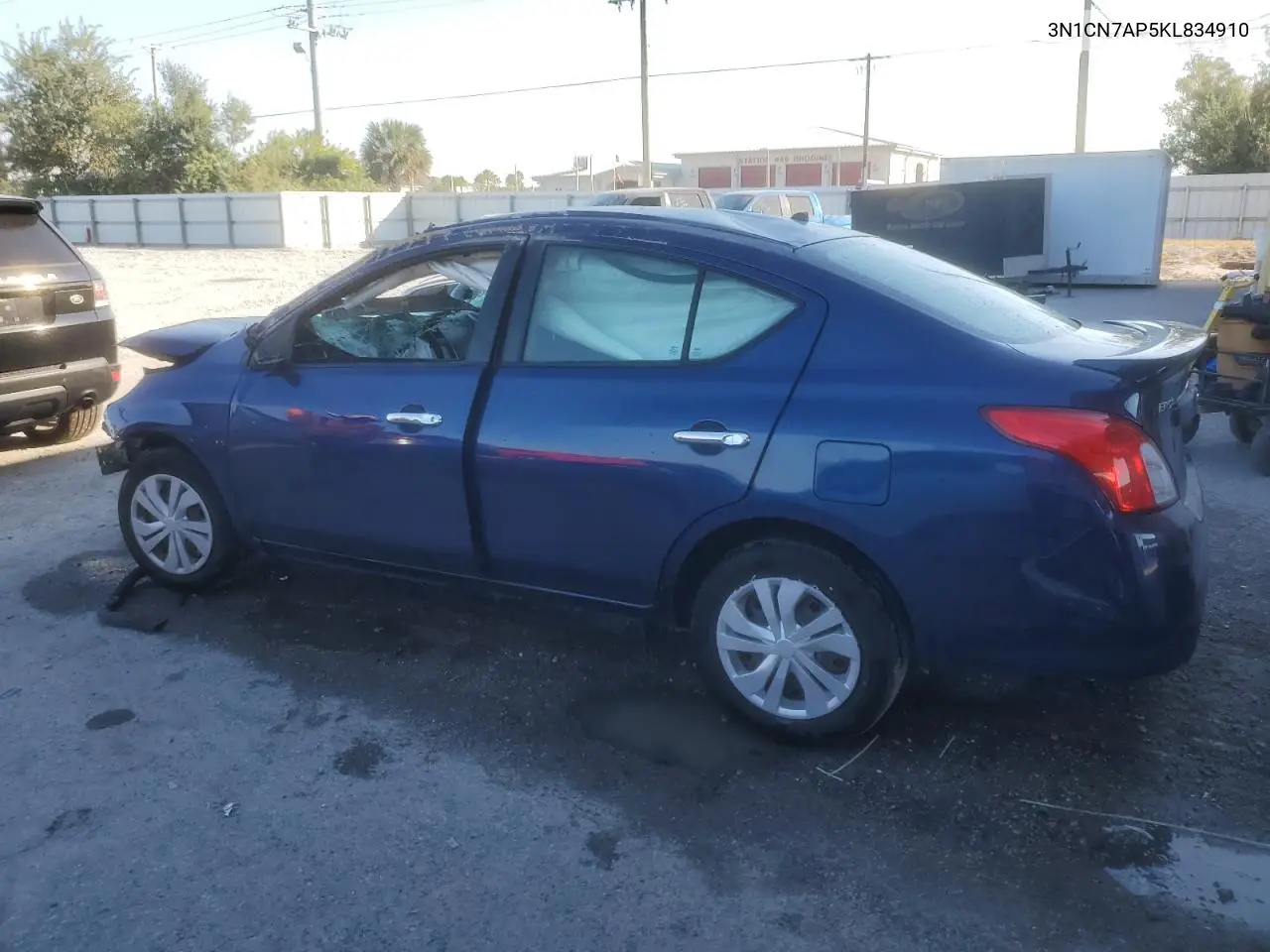 3N1CN7AP5KL834910 2019 Nissan Versa S