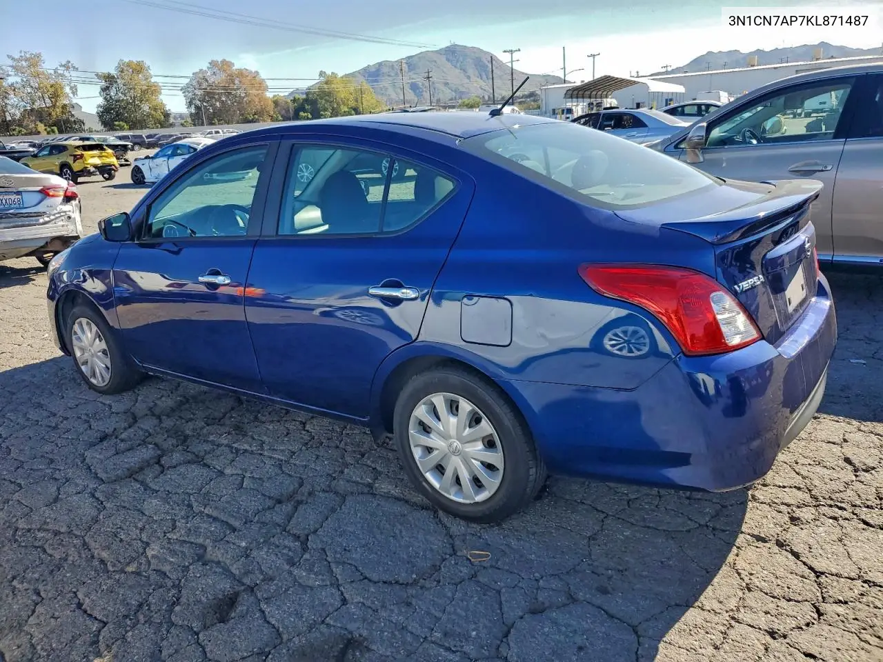 3N1CN7AP7KL871487 2019 Nissan Versa S