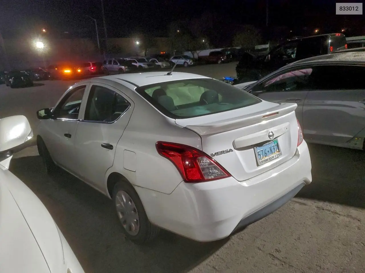 833012 2019 Nissan Versa S