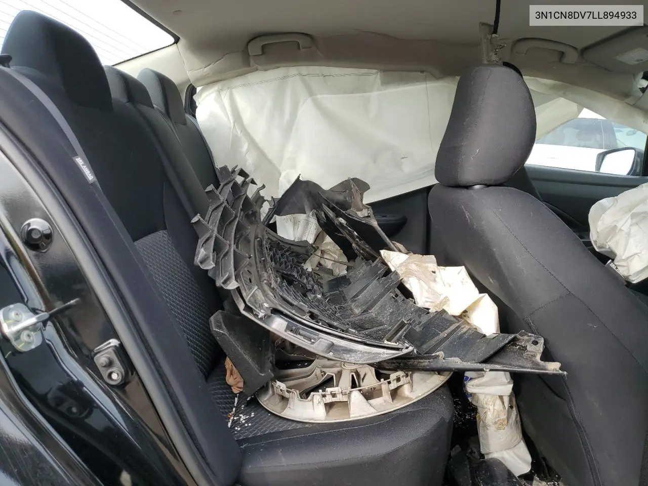3N1CN8DV7LL894933 2020 Nissan Versa S