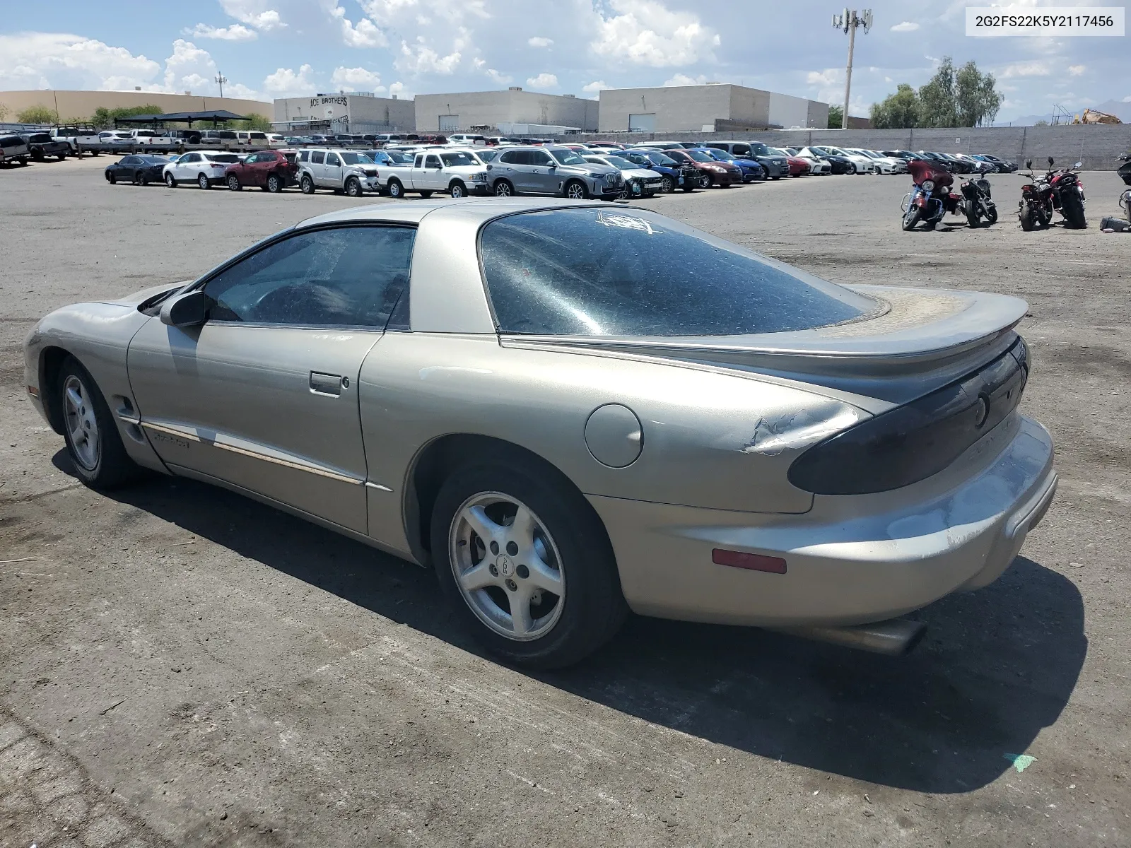 2000 Pontiac Firebird VIN: 2G2FS22K5Y2117456 Lot: 63641964