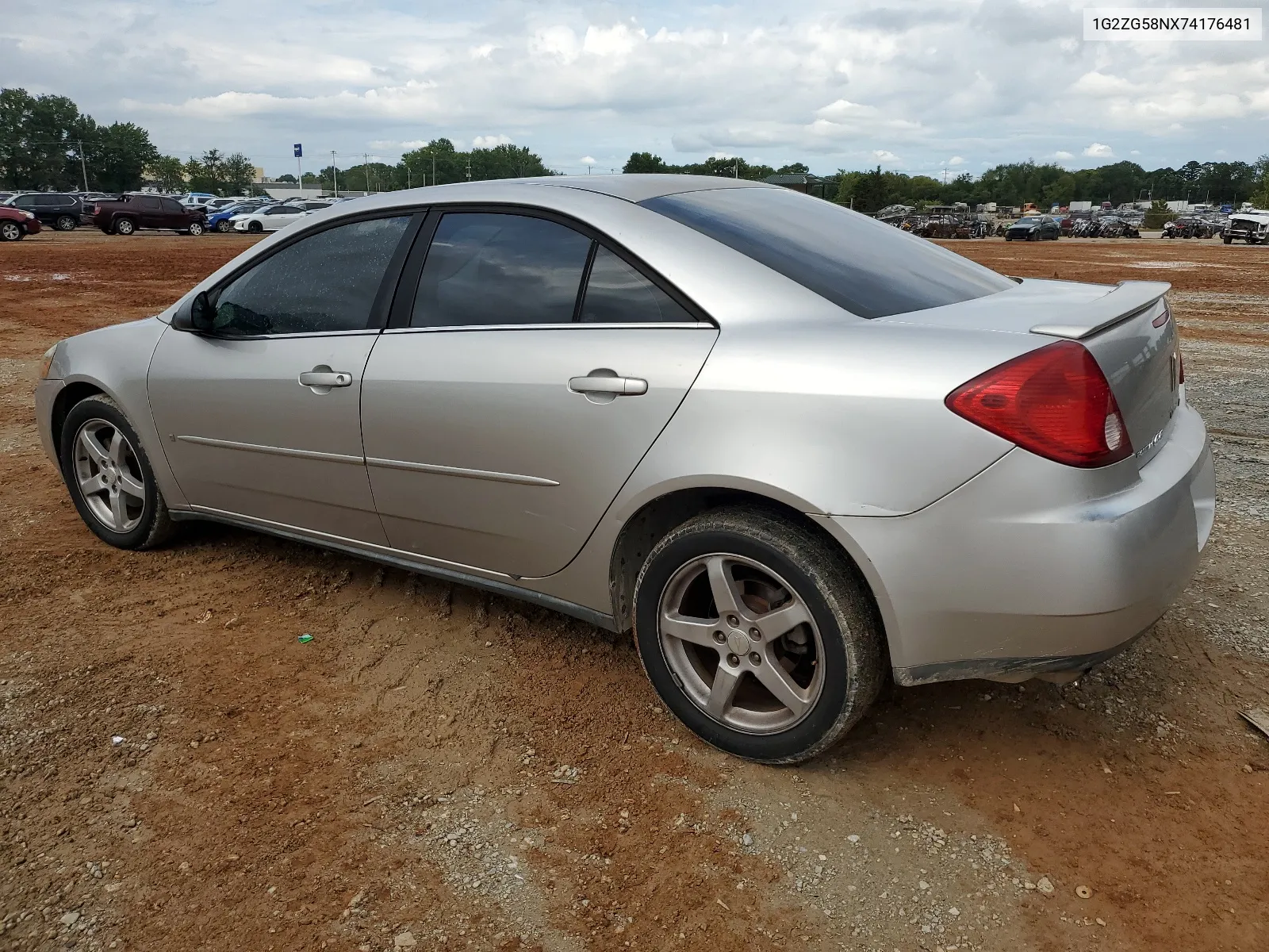 2007 Pontiac G6 Base VIN: 1G2ZG58NX74176481 Lot: 64085674