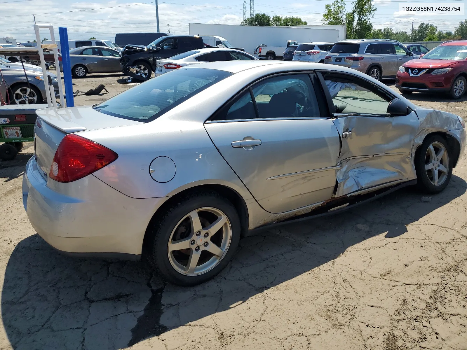 2007 Pontiac G6 Base VIN: 1G2ZG58N174238754 Lot: 66090814