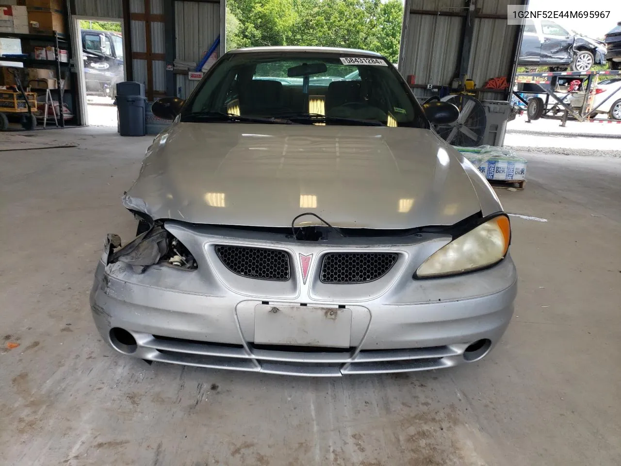 1G2NF52E44M695967 2004 Pontiac Grand Am Se1