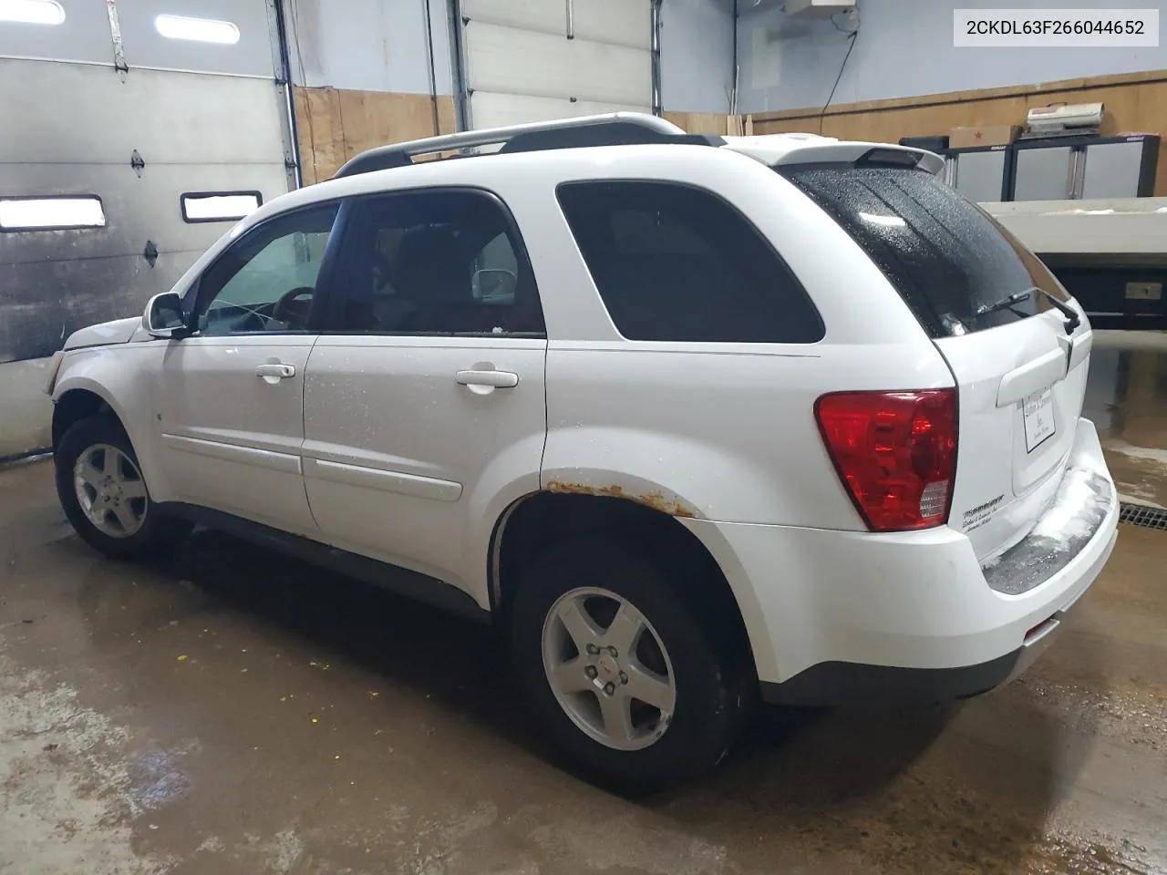 2006 Pontiac Torrent VIN: 2CKDL63F266044652 Lot: 37856224