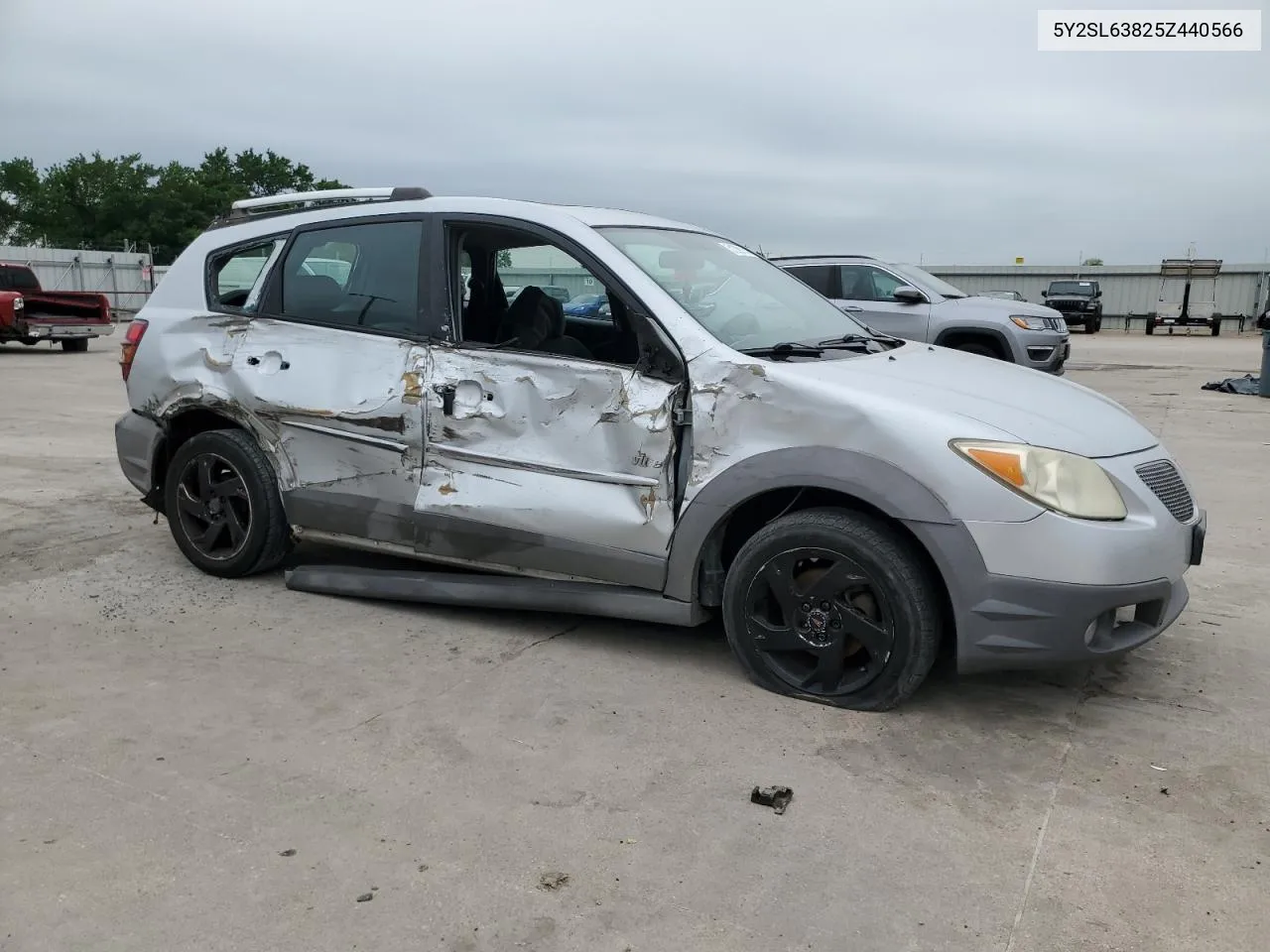 2005 Pontiac Vibe VIN: 5Y2SL63825Z440566 Lot: 51229114