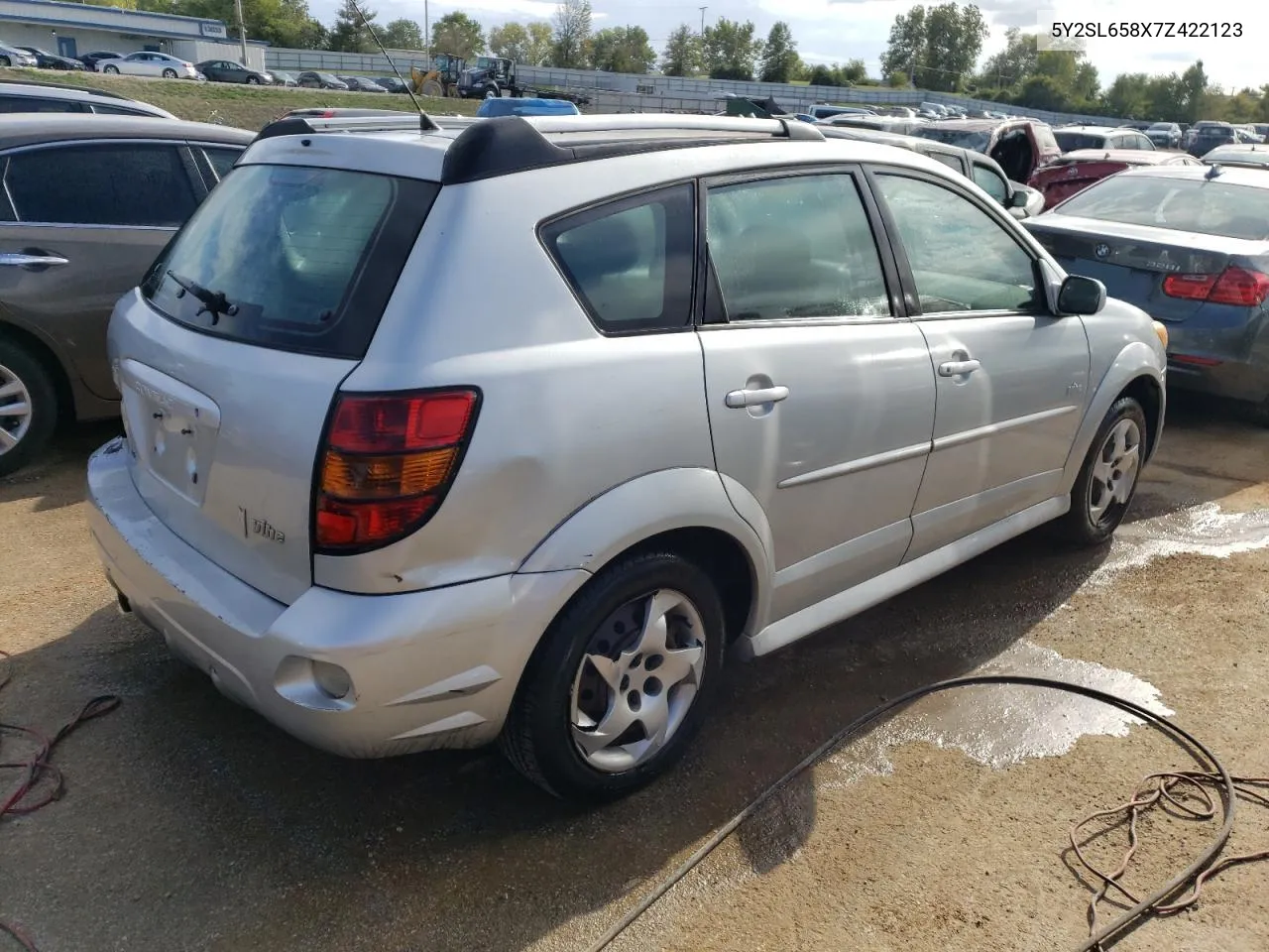 2007 Pontiac Vibe VIN: 5Y2SL658X7Z422123 Lot: 71257693