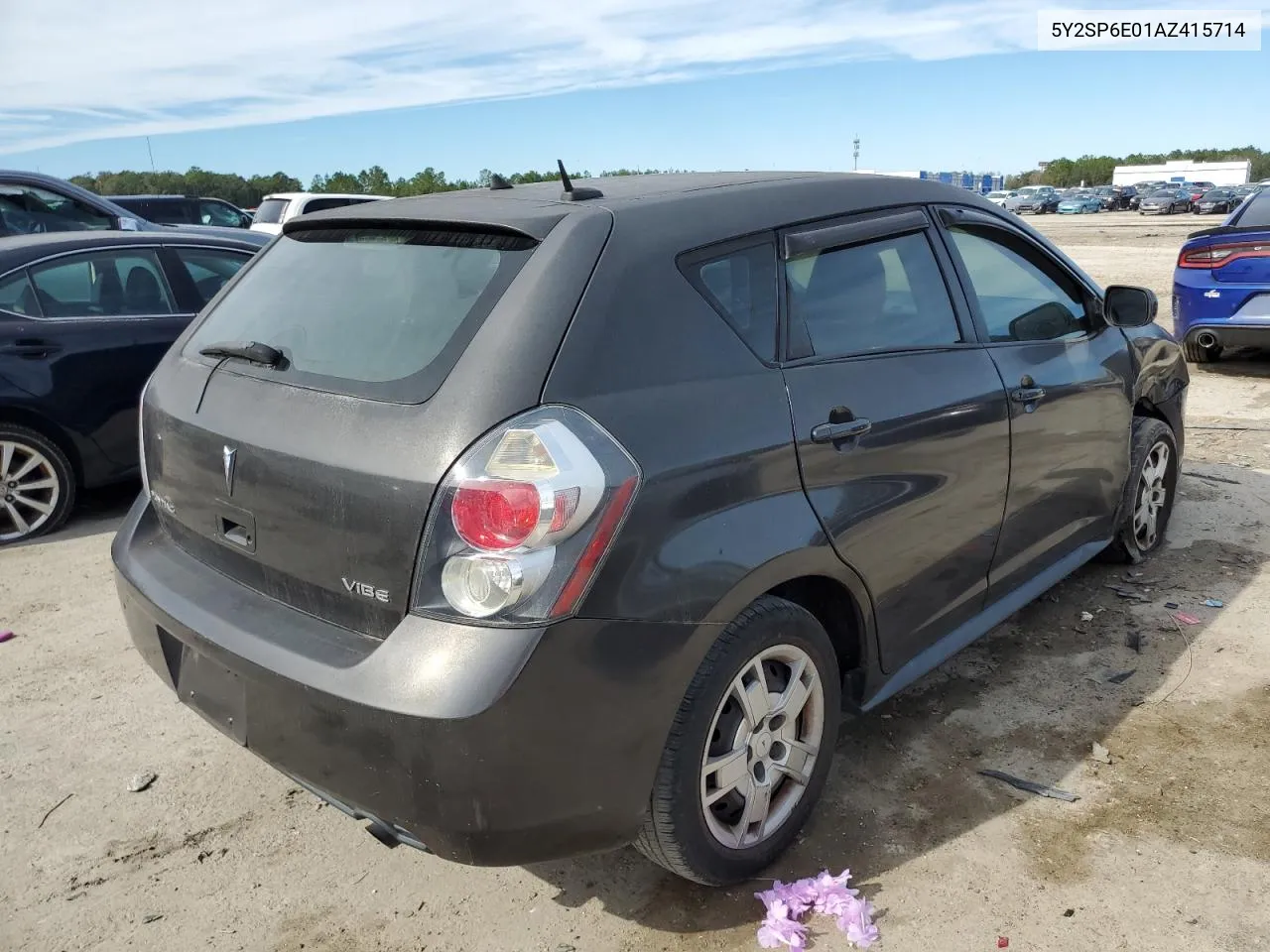 2010 Pontiac Vibe VIN: 5Y2SP6E01AZ415714 Lot: 39200264