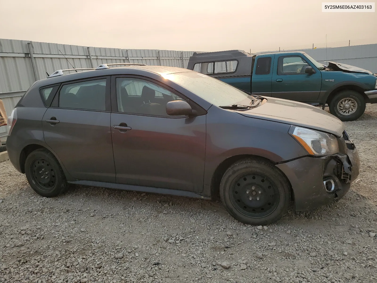 2010 Pontiac Vibe VIN: 5Y2SM6E06AZ403163 Lot: 62500704