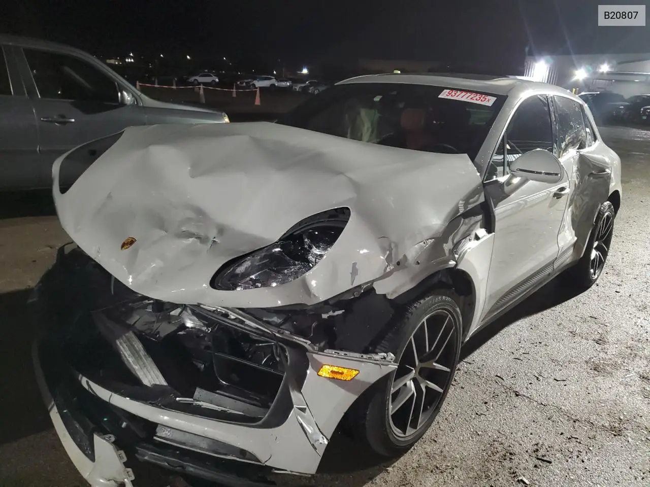 B20807 2023 Porsche Macan Base