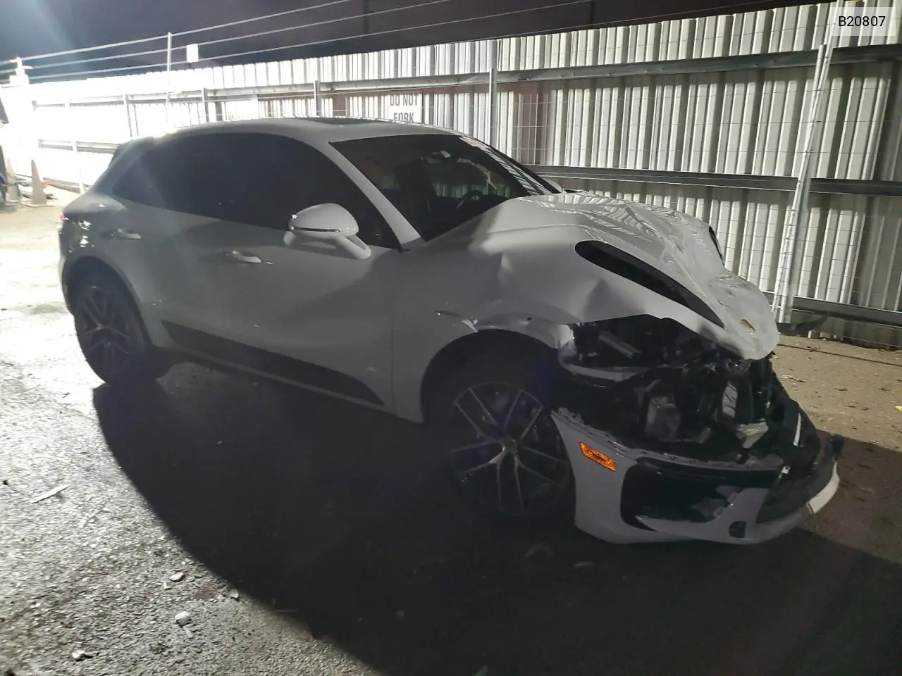 B20807 2023 Porsche Macan Base