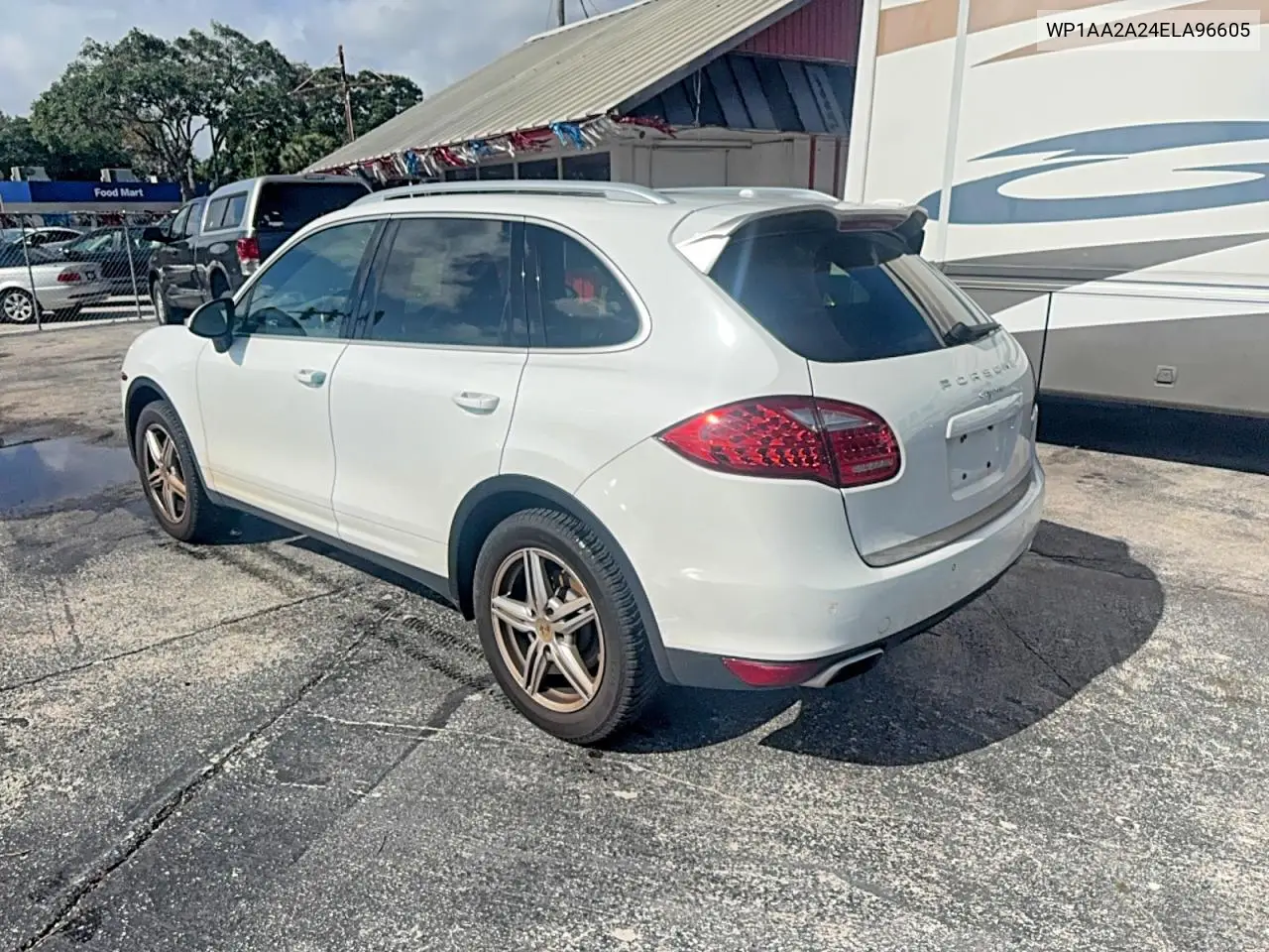WP1AA2A24ELA96605 2014 Porsche Cayenne