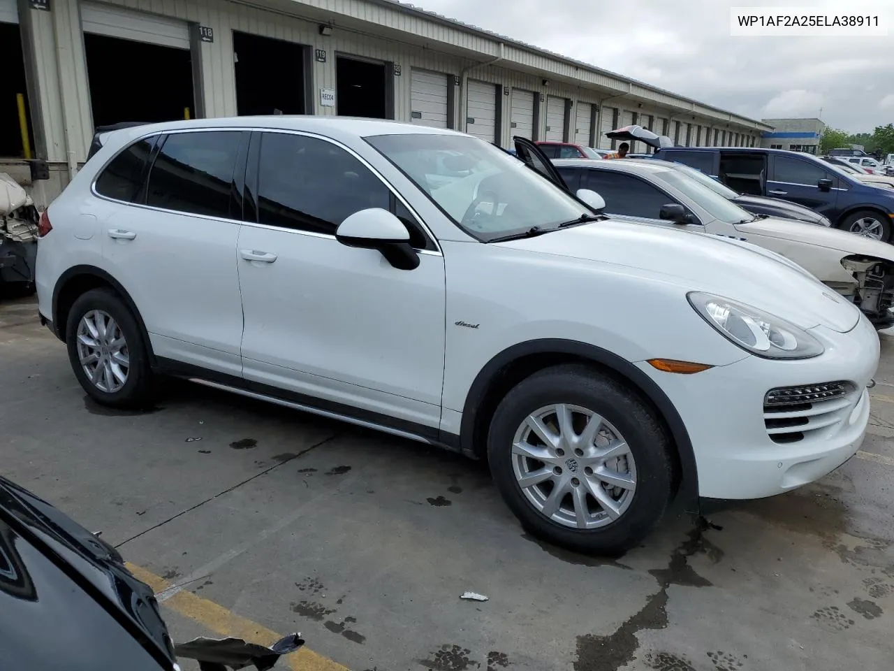 WP1AF2A25ELA38911 2014 Porsche Cayenne