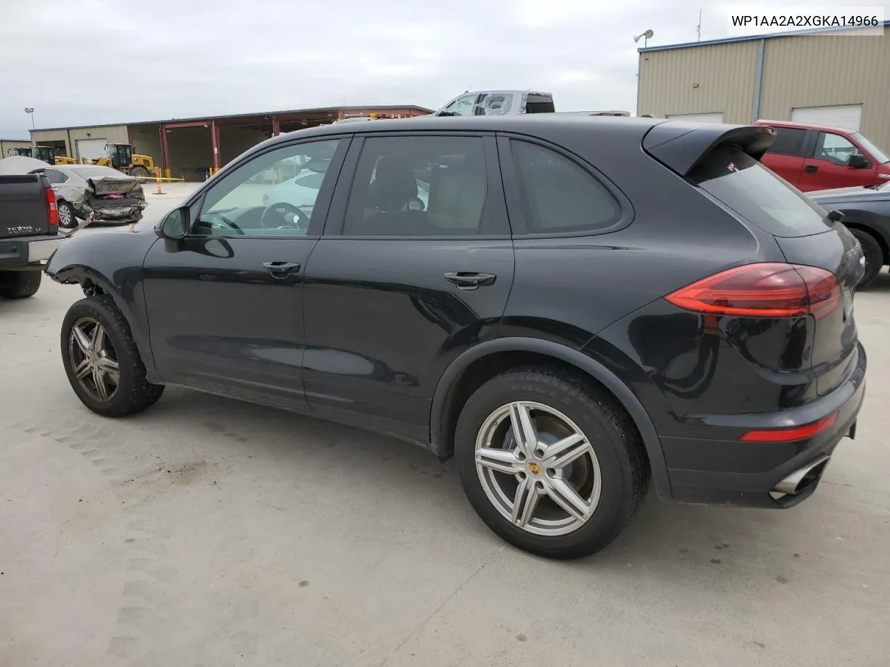 WP1AA2A2XGKA14966 2016 Porsche Cayenne