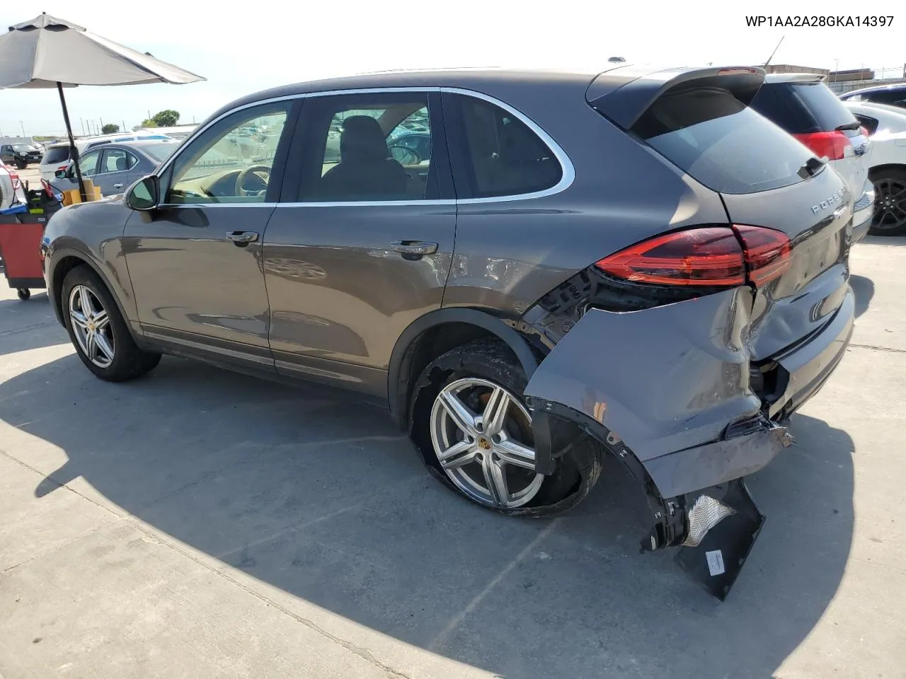 WP1AA2A28GKA14397 2016 Porsche Cayenne