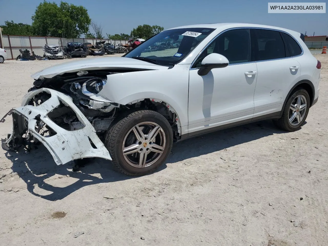 WP1AA2A23GLA03981 2016 Porsche Cayenne