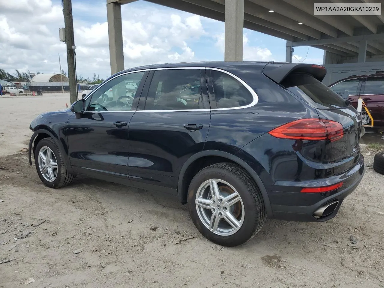 WP1AA2A20GKA10229 2016 Porsche Cayenne