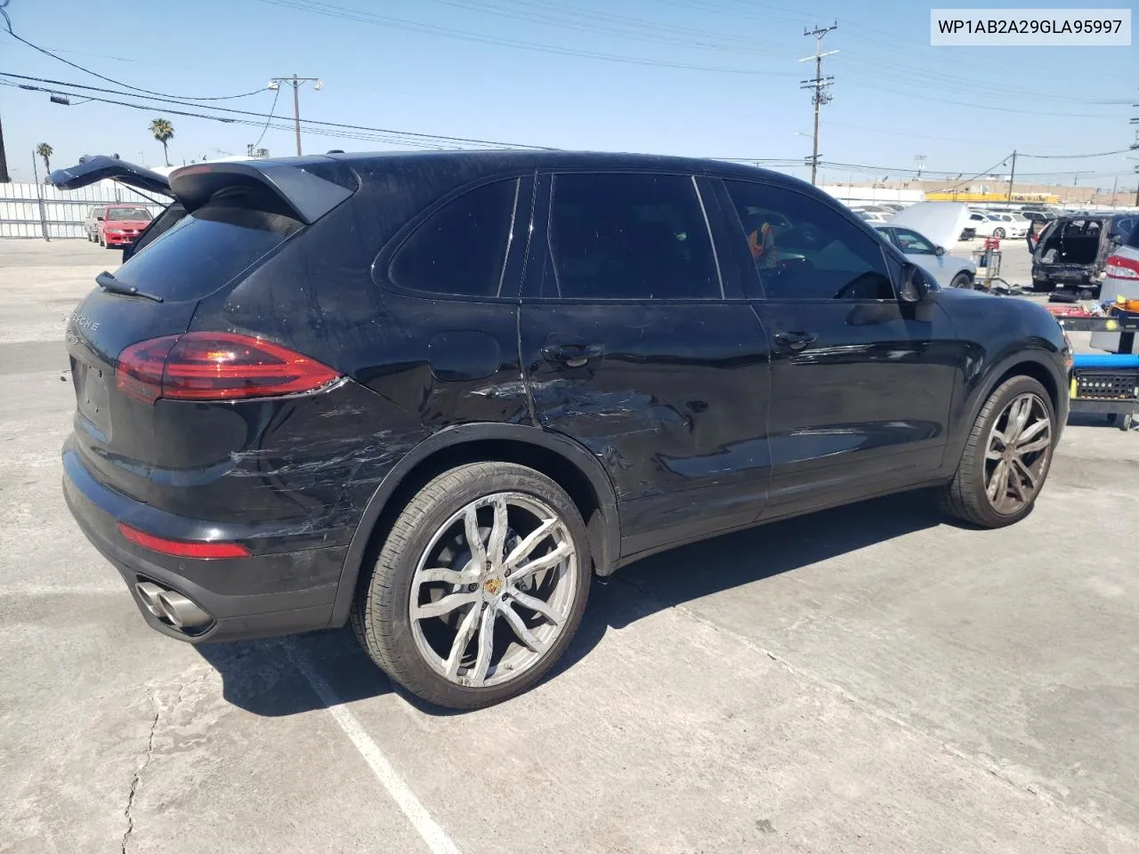 2016 Porsche Cayenne S VIN: WP1AB2A29GLA95997 Lot: 61340584