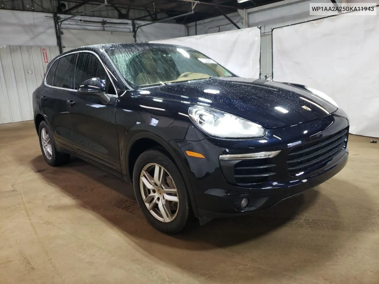 WP1AA2A25GKA11943 2016 Porsche Cayenne