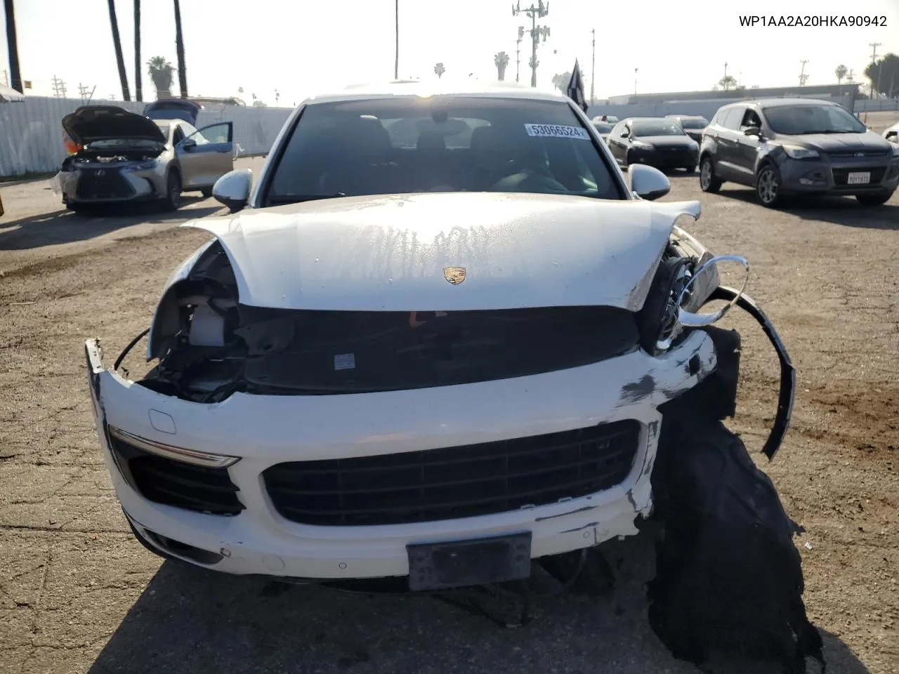 WP1AA2A20HKA90942 2017 Porsche Cayenne