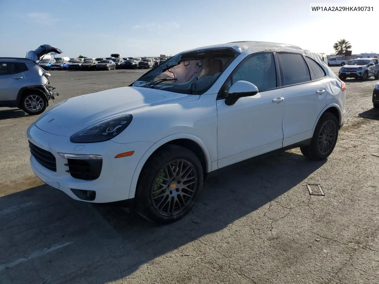 WP1AA2A29HKA90731 2017 Porsche Cayenne