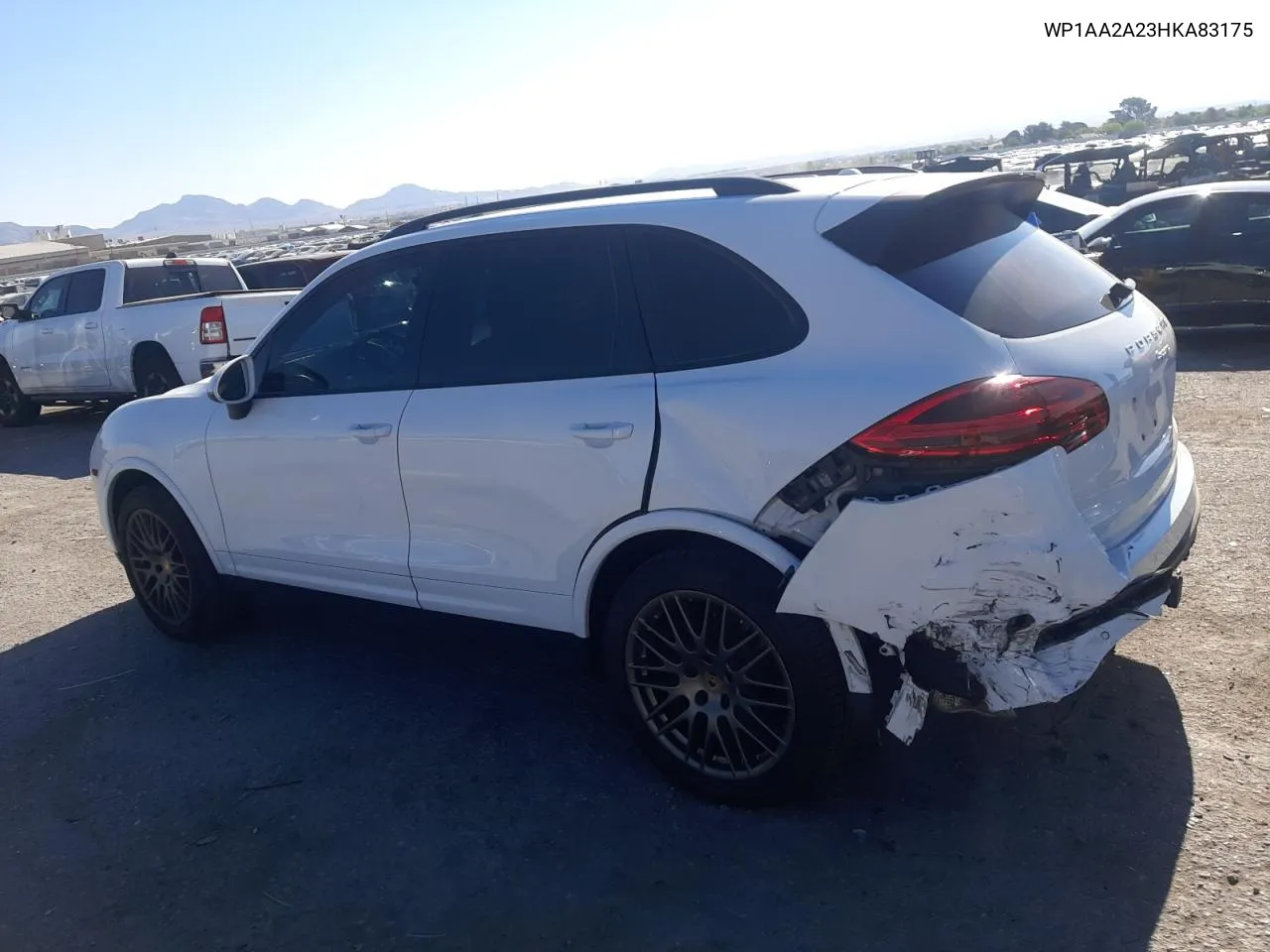 WP1AA2A23HKA83175 2017 Porsche Cayenne