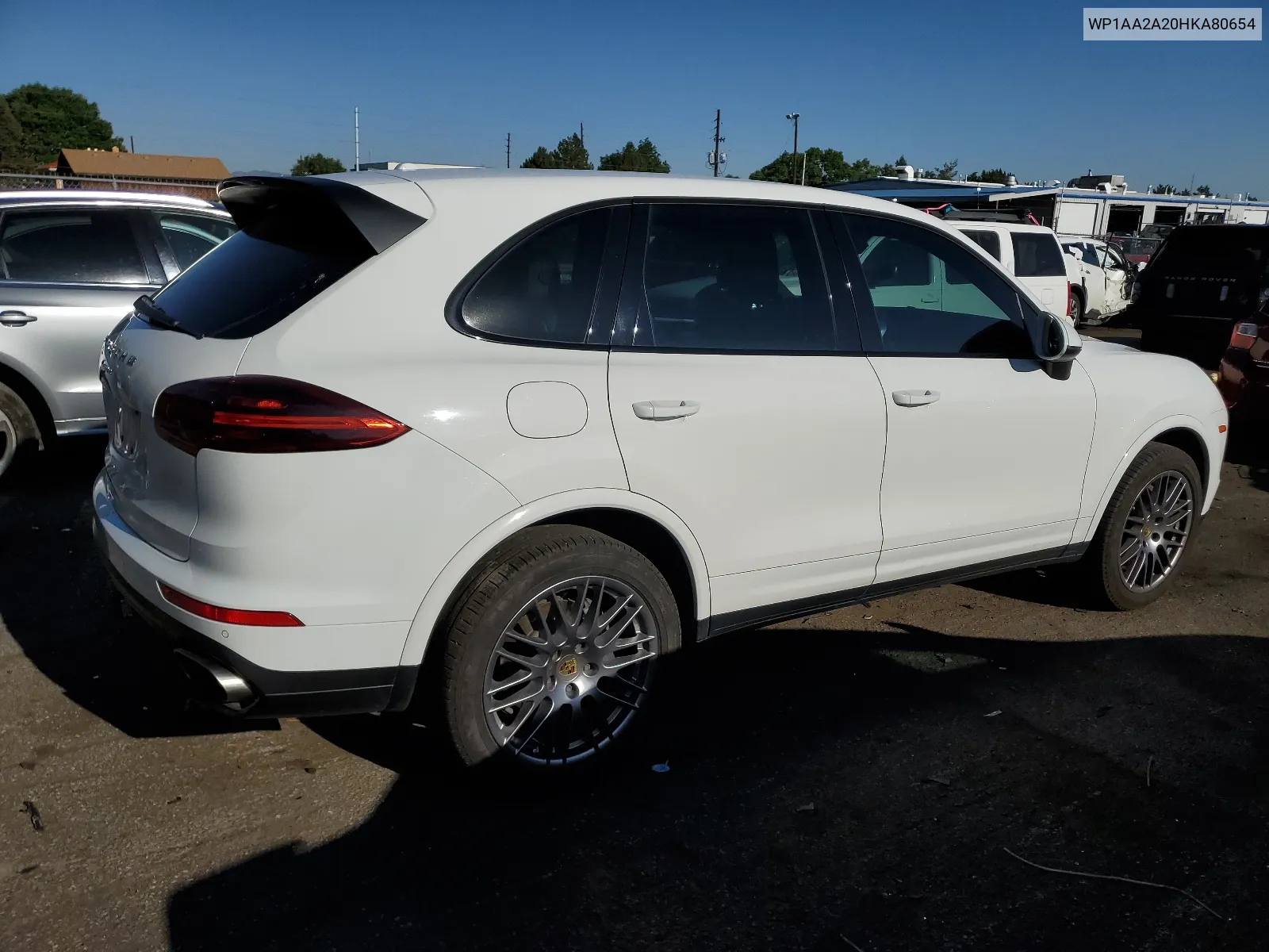 WP1AA2A20HKA80654 2017 Porsche Cayenne