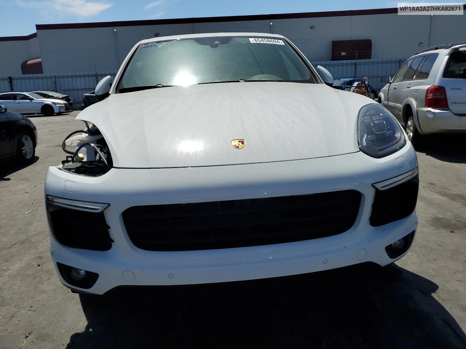 WP1AA2A27HKA82871 2017 Porsche Cayenne