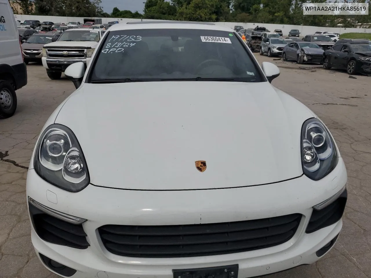 WP1AA2A21HKA85619 2017 Porsche Cayenne