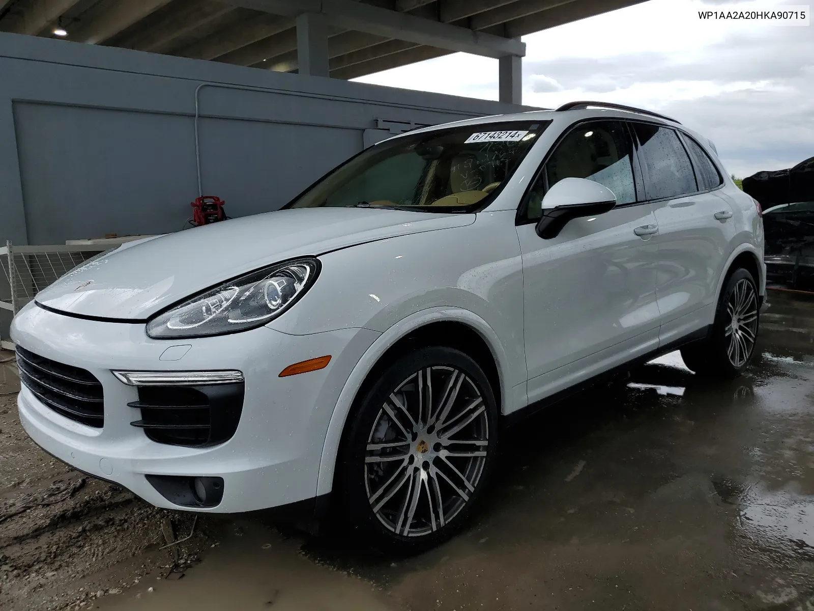 2017 Porsche Cayenne VIN: WP1AA2A20HKA90715 Lot: 67143214