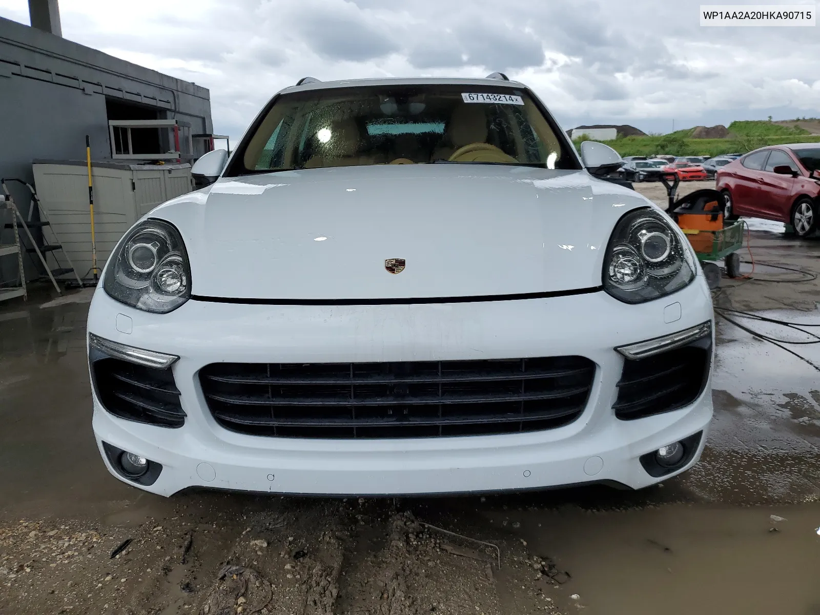 WP1AA2A20HKA90715 2017 Porsche Cayenne