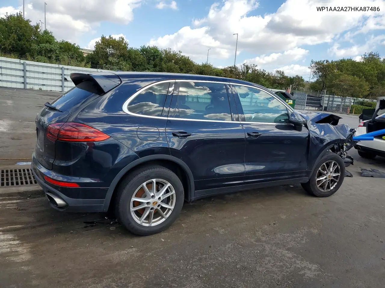 WP1AA2A27HKA87486 2017 Porsche Cayenne