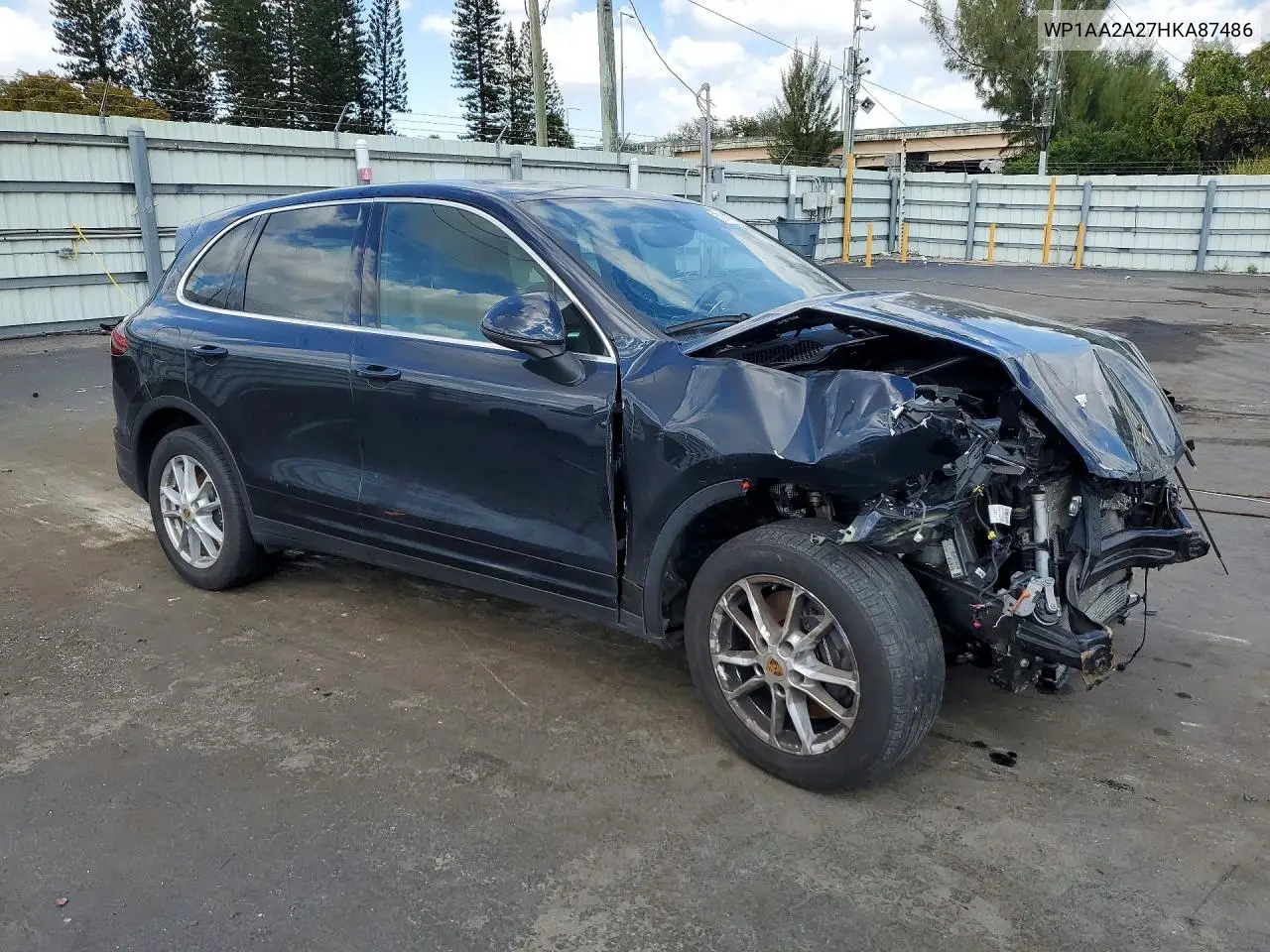 WP1AA2A27HKA87486 2017 Porsche Cayenne
