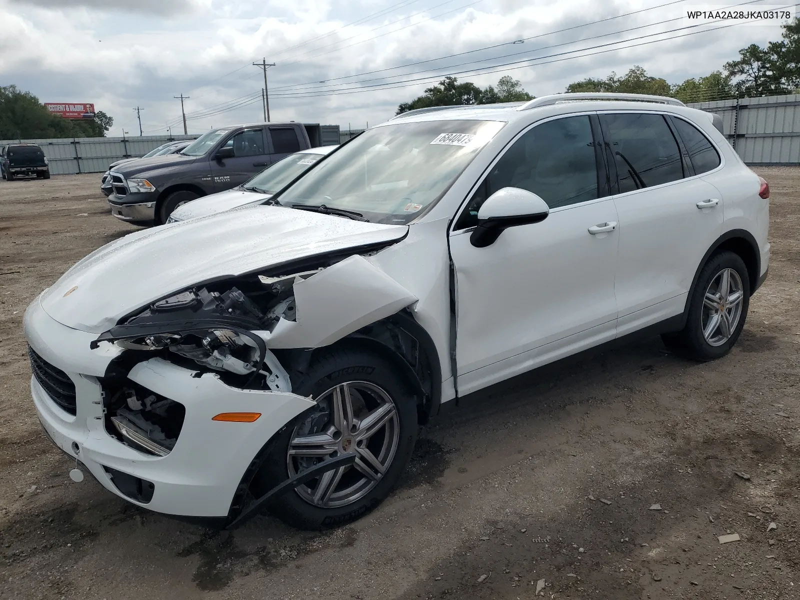 WP1AA2A28JKA03178 2018 Porsche Cayenne