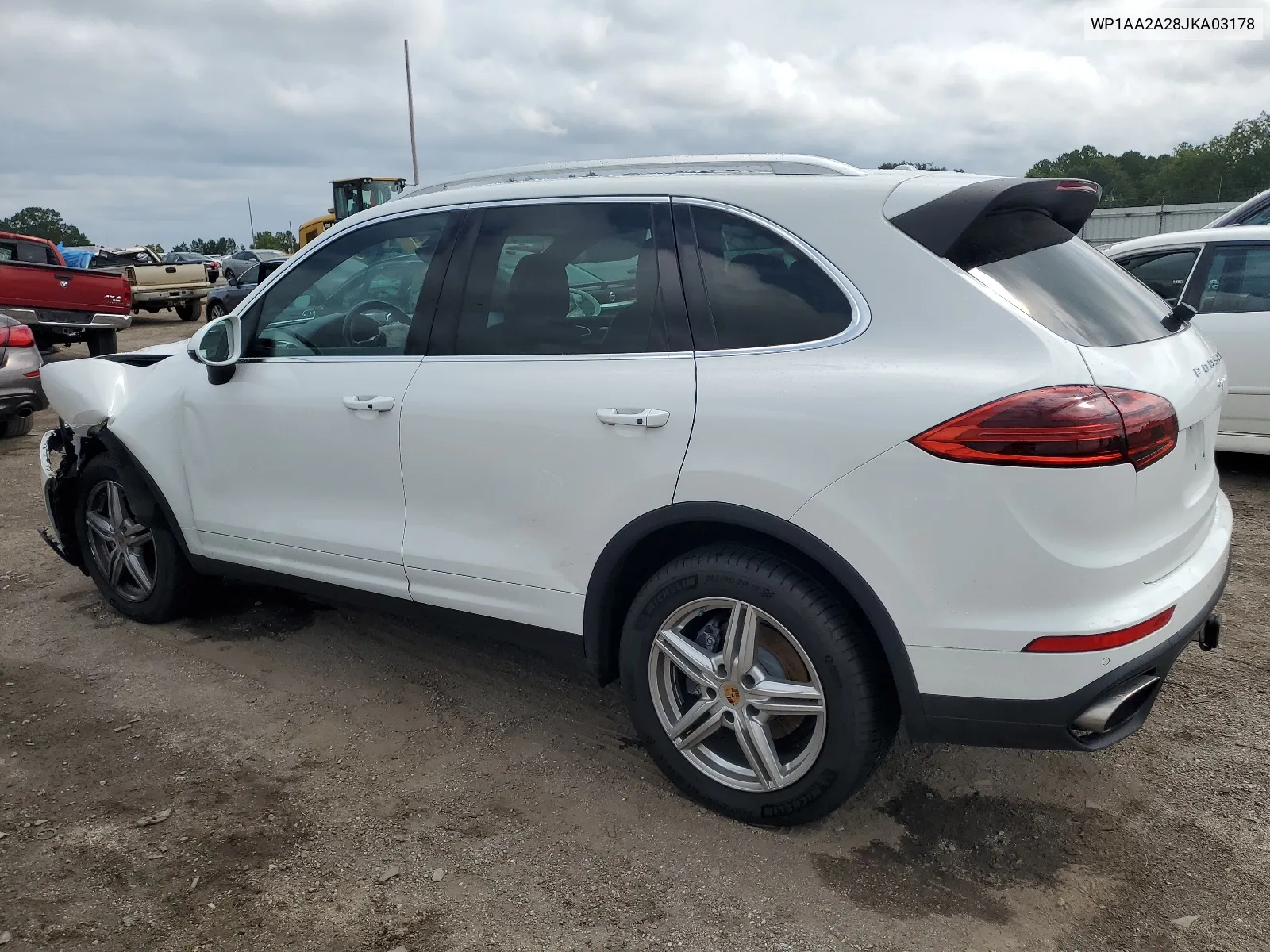 WP1AA2A28JKA03178 2018 Porsche Cayenne