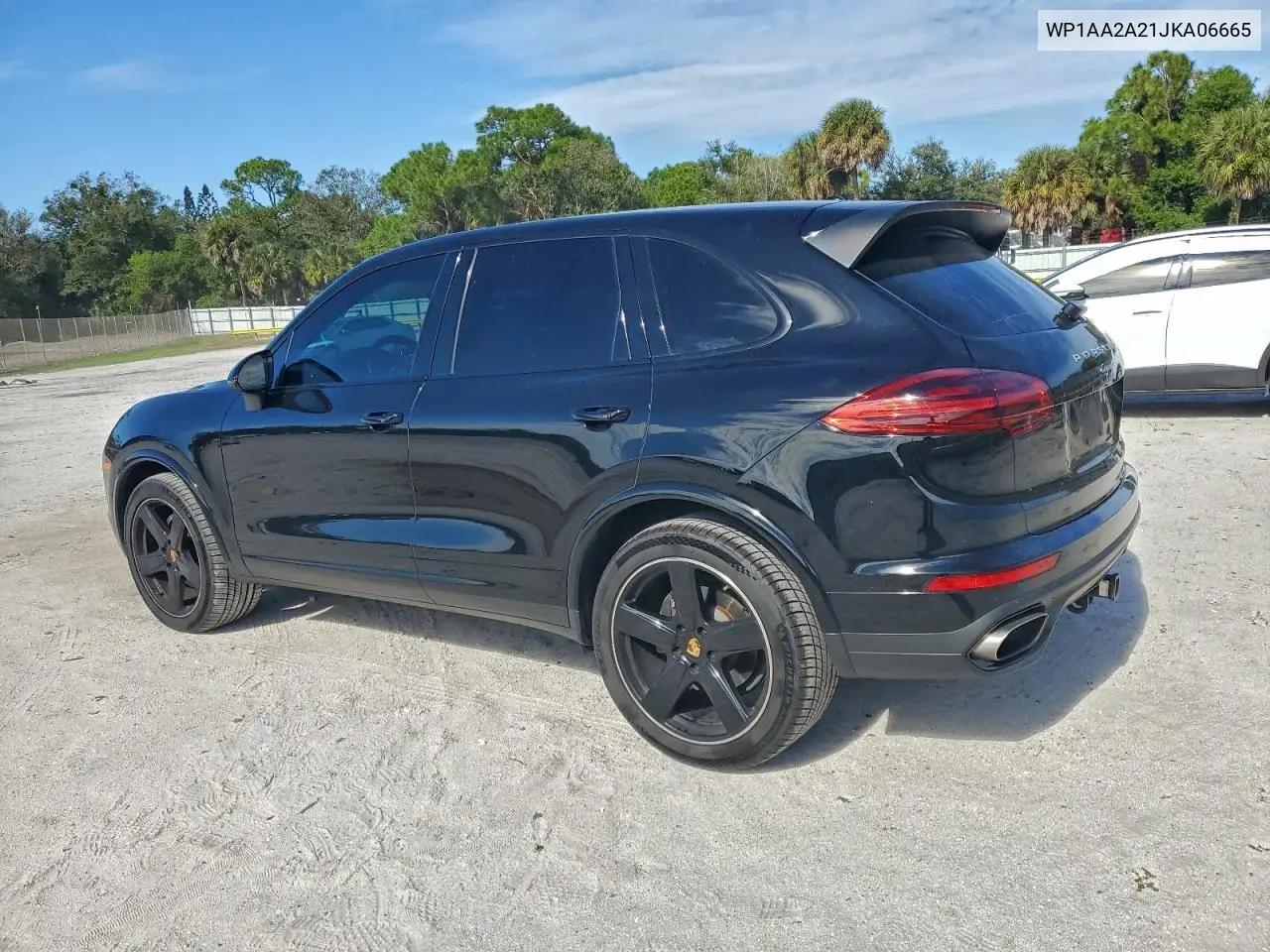 WP1AA2A21JKA06665 2018 Porsche Cayenne