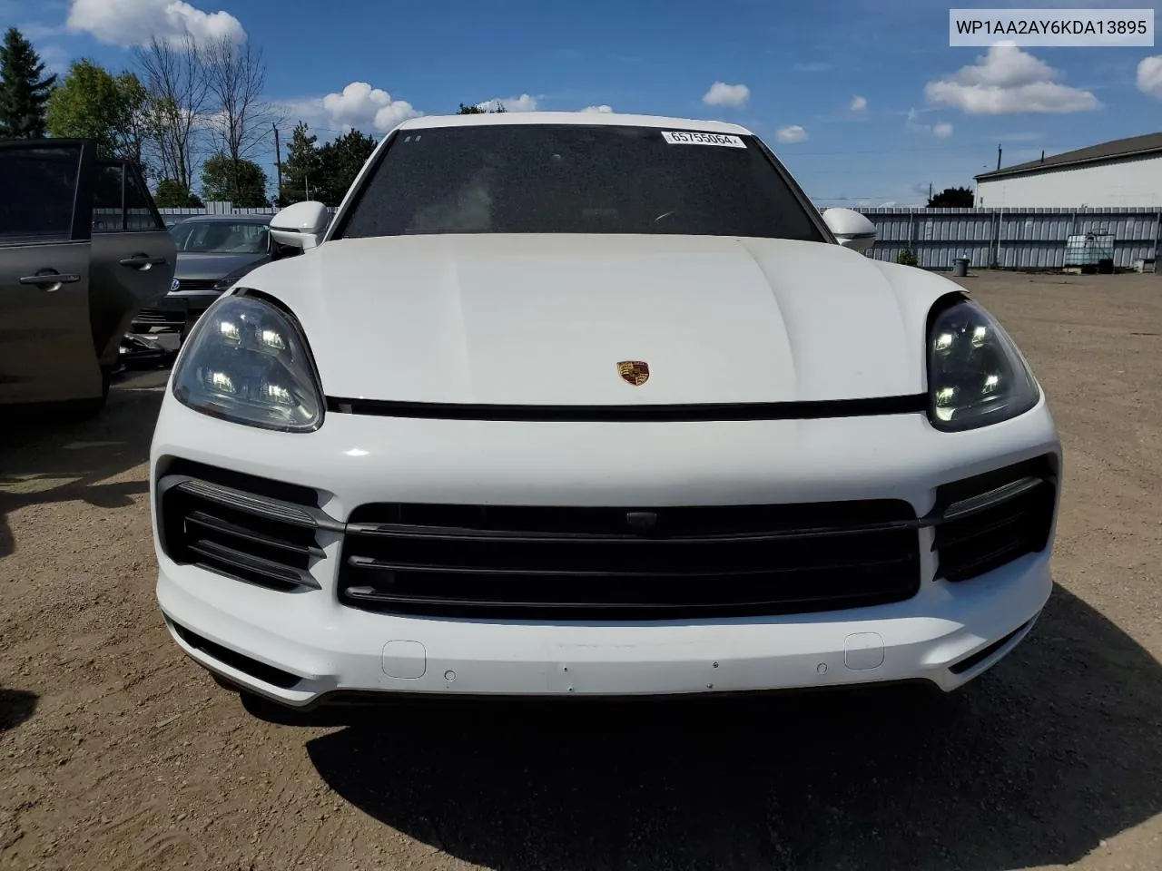 WP1AA2AY6KDA13895 2019 Porsche Cayenne