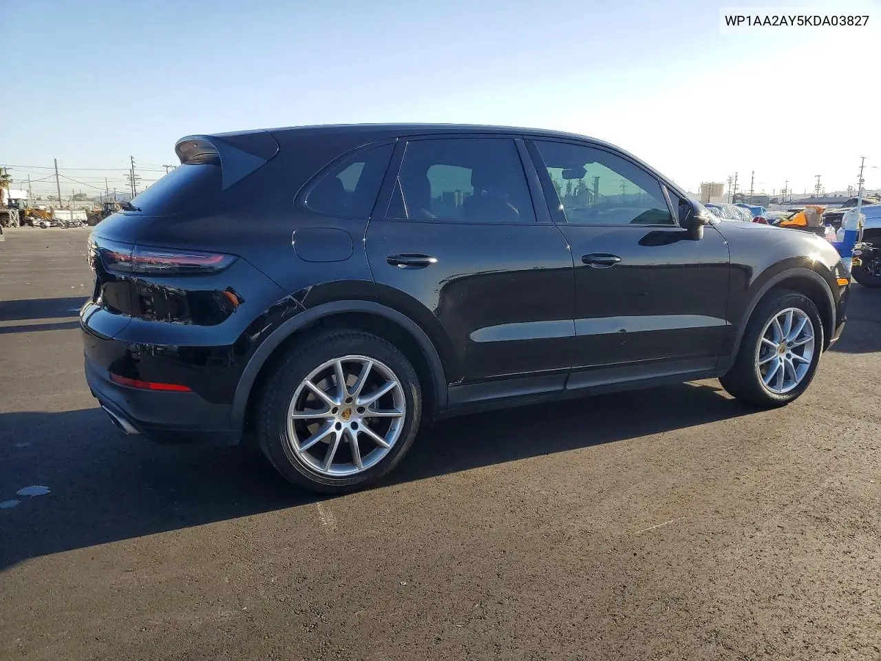 WP1AA2AY5KDA03827 2019 Porsche Cayenne