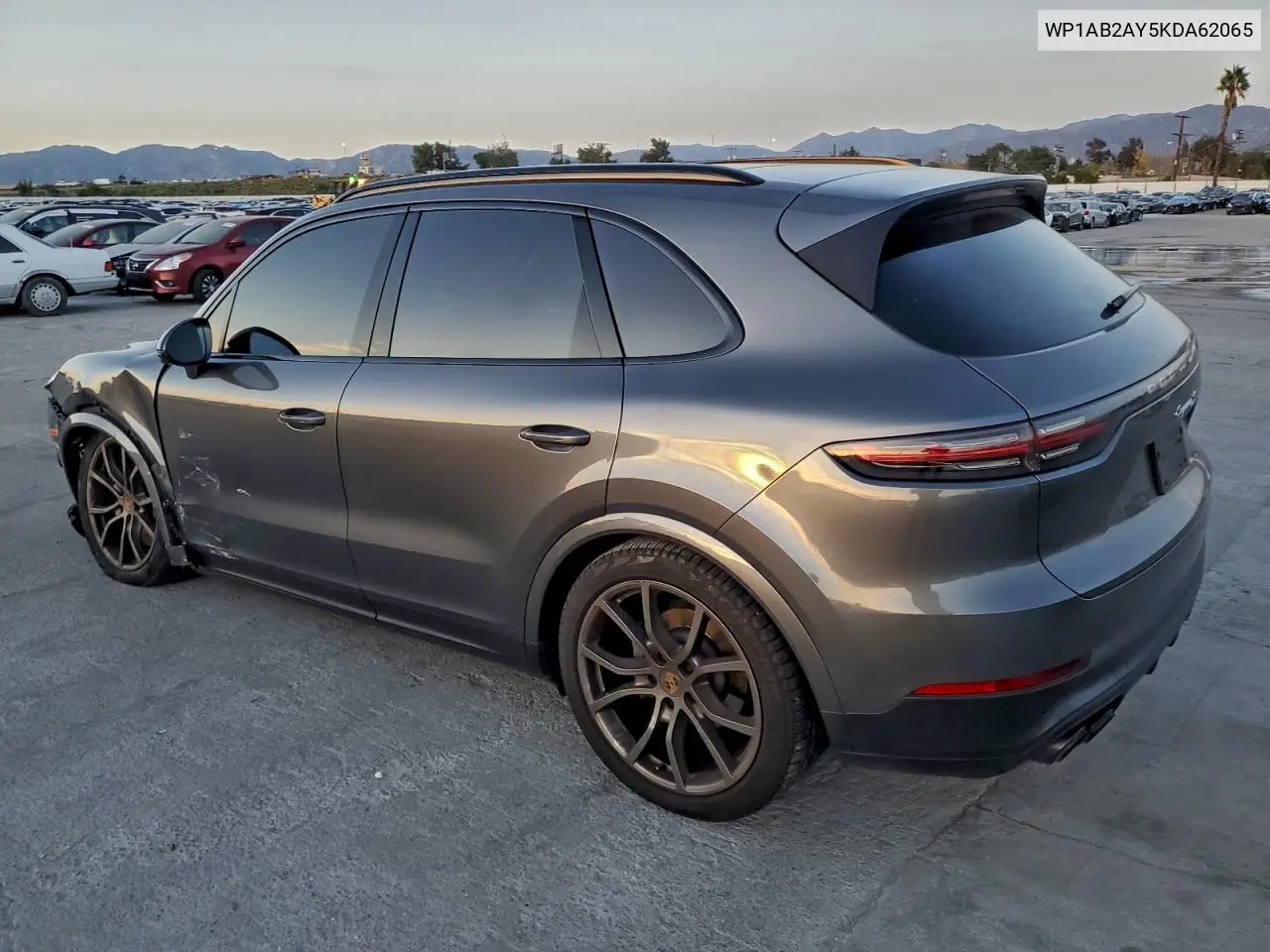 WP1AB2AY5KDA62065 2019 Porsche Cayenne S