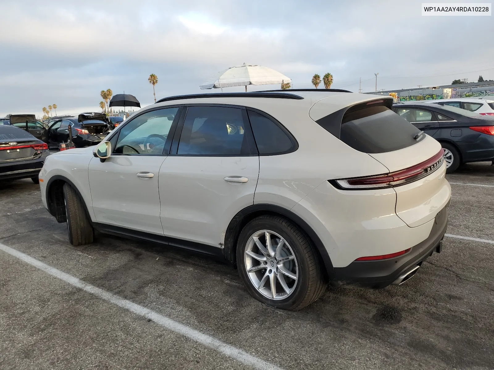 WP1AA2AY4RDA10228 2024 Porsche Cayenne