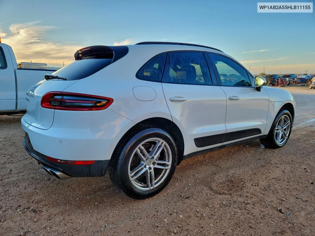 WP1AB2A55HLB11155 2017 Porsche Macan S