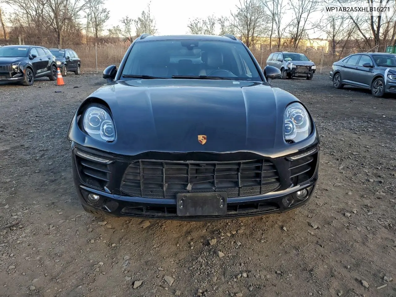 WP1AB2A5XHLB16271 2017 Porsche Macan S