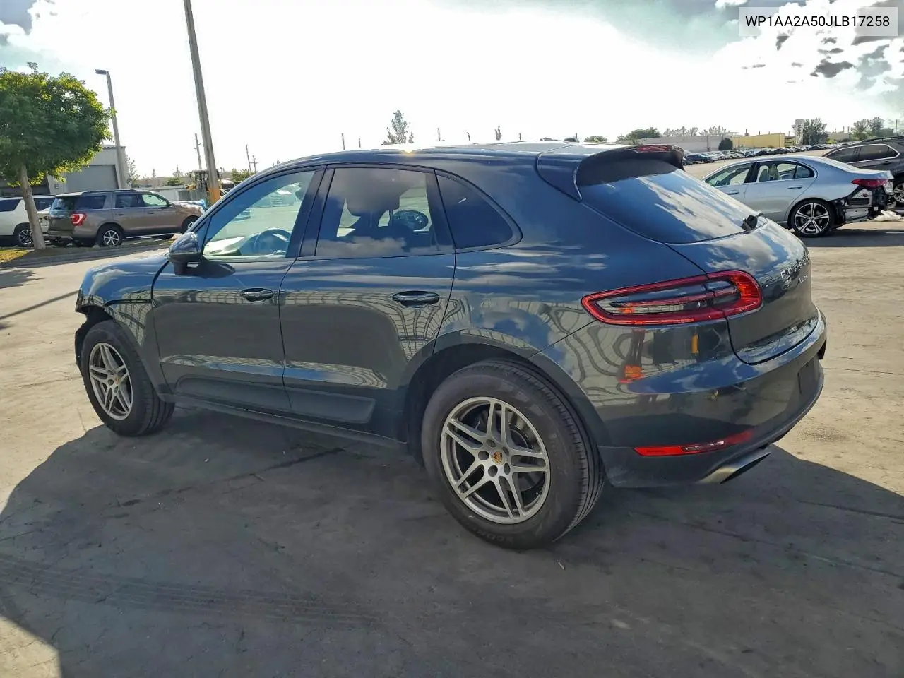 WP1AA2A50JLB17258 2018 Porsche Macan