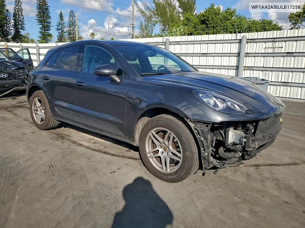 WP1AA2A50JLB17258 2018 Porsche Macan