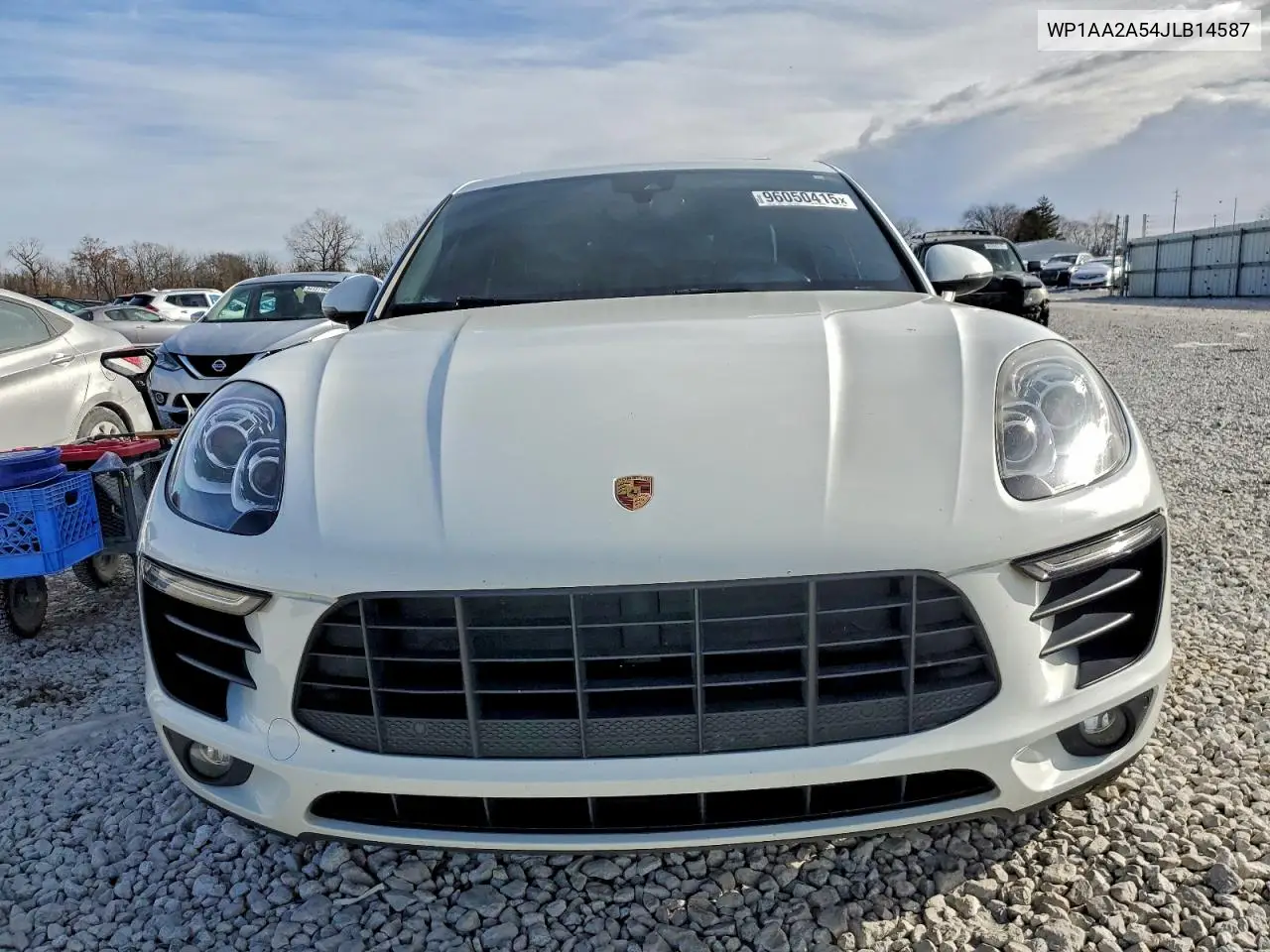 WP1AA2A54JLB14587 2018 Porsche Macan