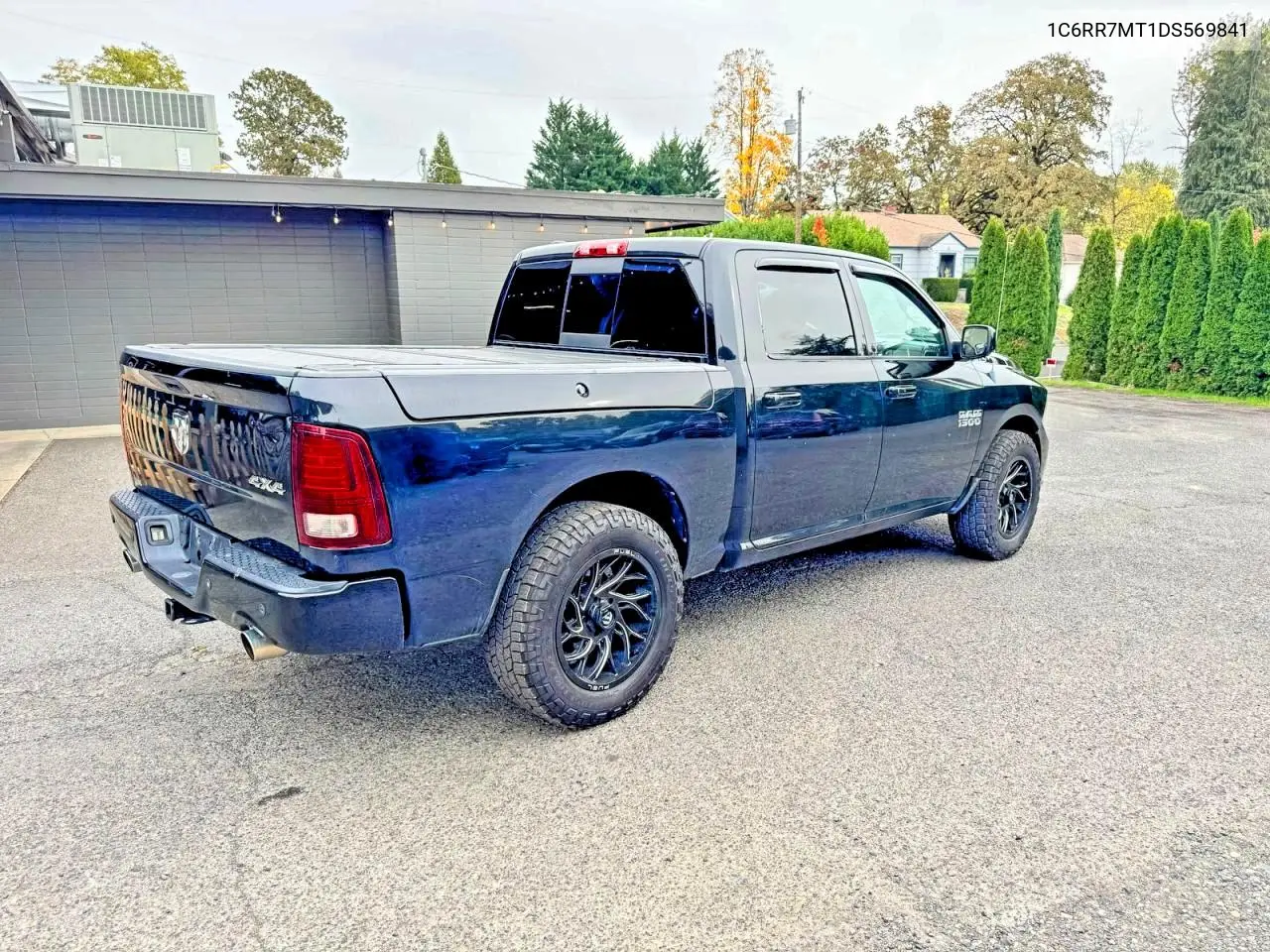 1C6RR7MT1DS569841 2013 Ram 1500 Sport
