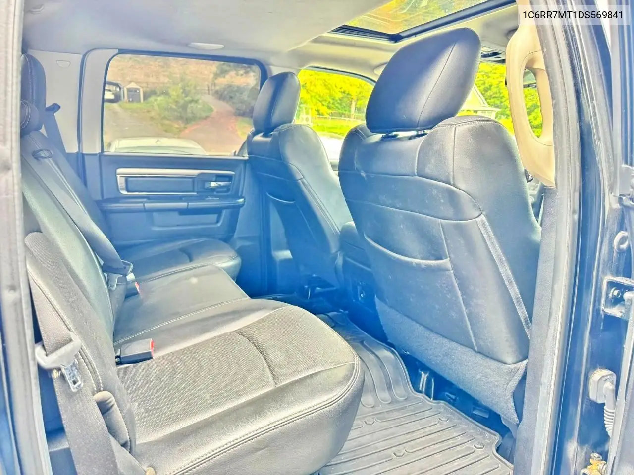 1C6RR7MT1DS569841 2013 Ram 1500 Sport